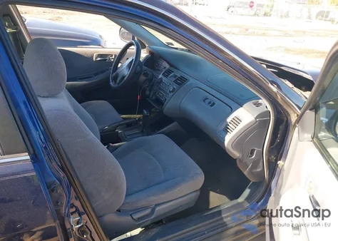 2001 Honda Accord 2.3 Lx from USA, damaged, VIN 1HGCG56401A077612